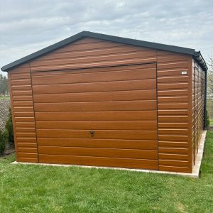 Garaż 4x6 dwuspadowy drewnopodobny